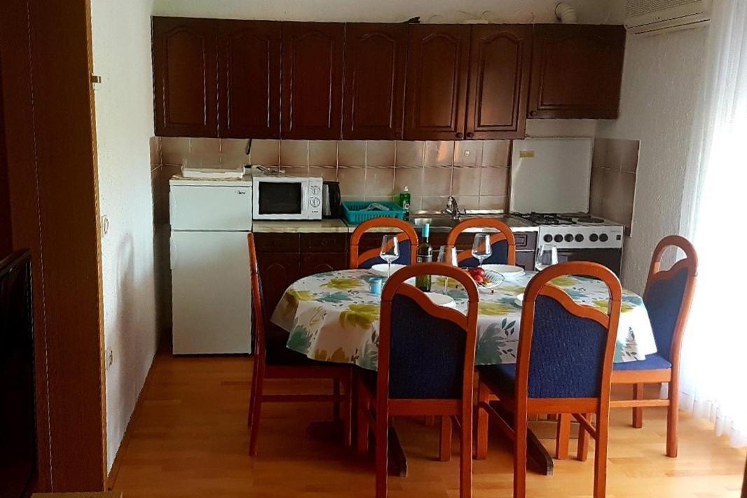 Apartments For Families With Children Lopar, Rab - 10402 Exterior foto
